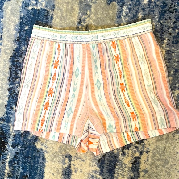 BCBG Maxazria Shorts - Picture 3 of 4